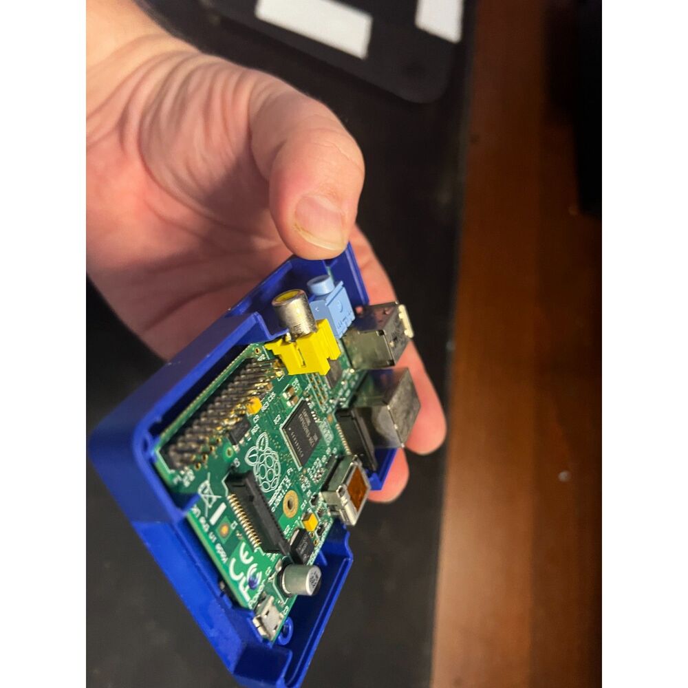 Raspberry Pi Model B Single Board Computer in Blue Case - Untested - Picture 4 of 7